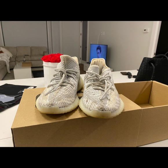 Yeezy Boost 350 V2 'Static Non-Reflective' - Picture 11 of 13